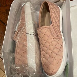 STEVEN MADDEN SNEAKERS